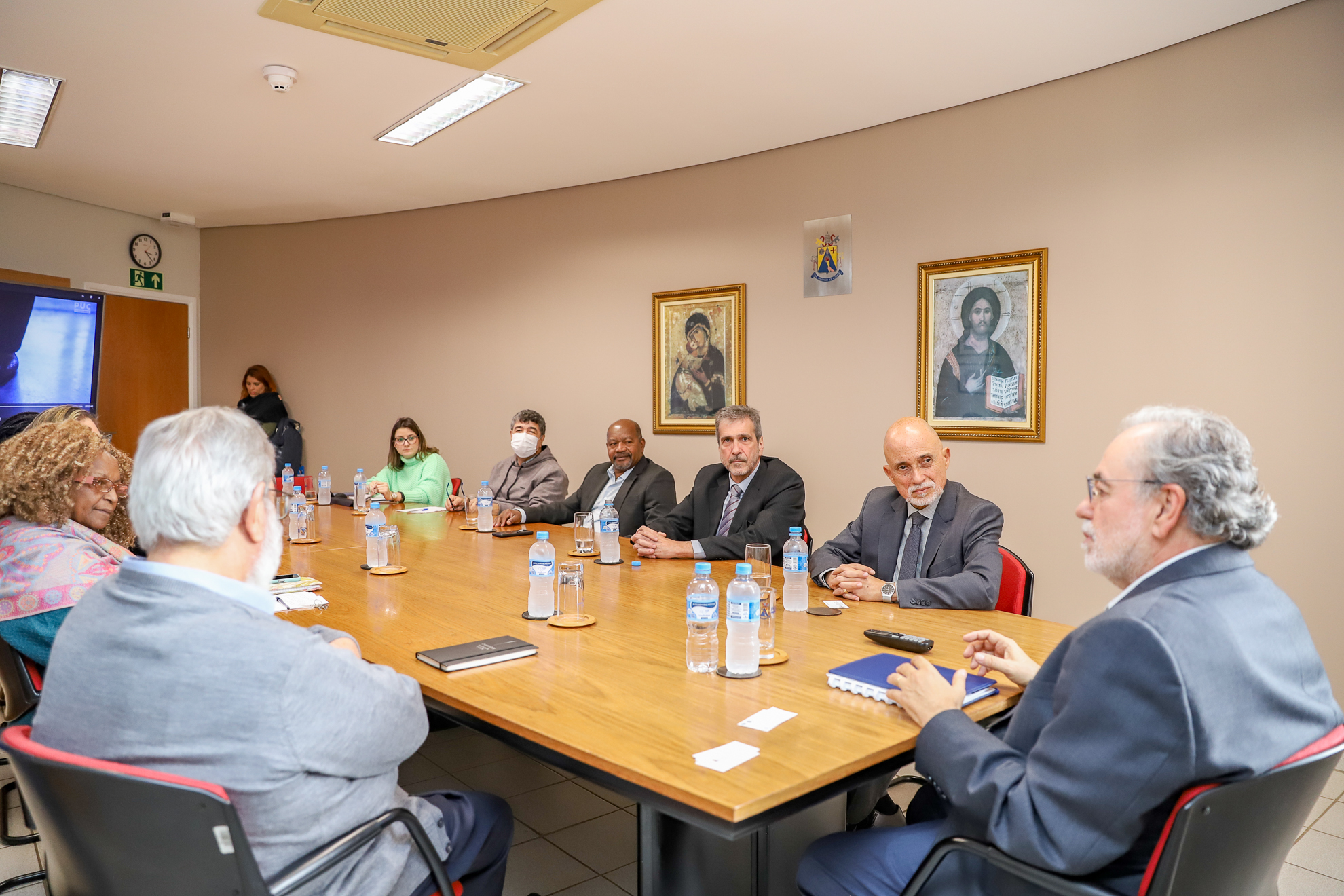 No momento, você está visualizando Presidente do TRT e diretor da EJud-15 visitam Centro de Estudos Africanos da PUC-Campinas