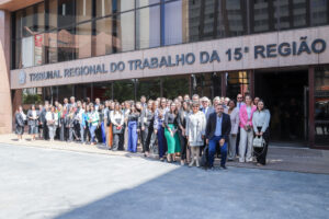 Leia mais sobre o artigo Estudantes de três instituições de ensino visitam sede judicial do TRT-15