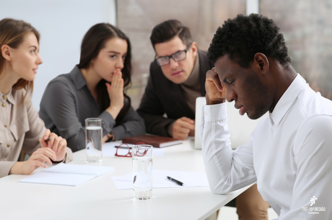 No momento, você está visualizando Empresa é condenada a indenizar empregado vítima de racismo recreativo