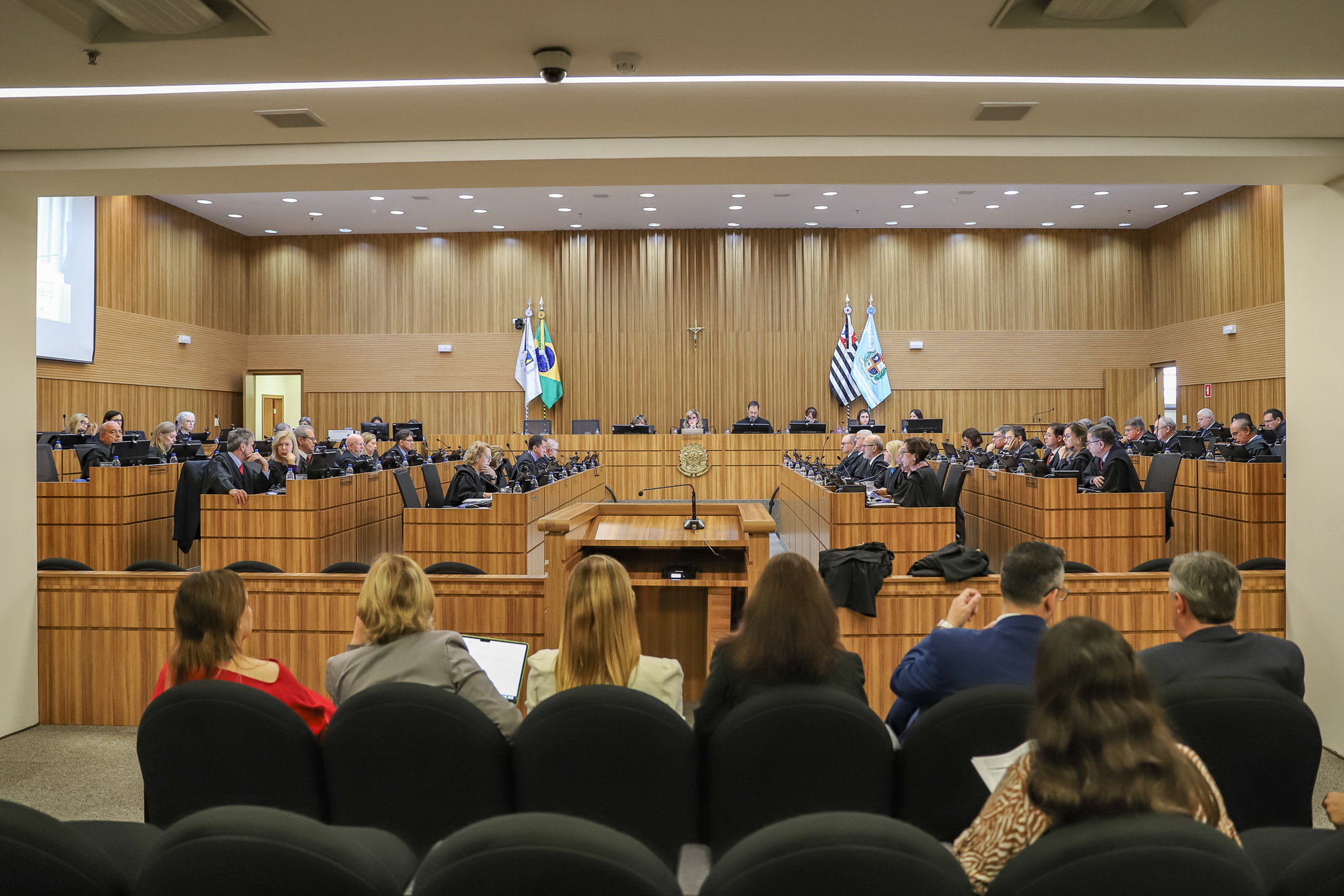 No momento, você está visualizando Tribunal Pleno aprova mudanças que simplificam recurso de revista