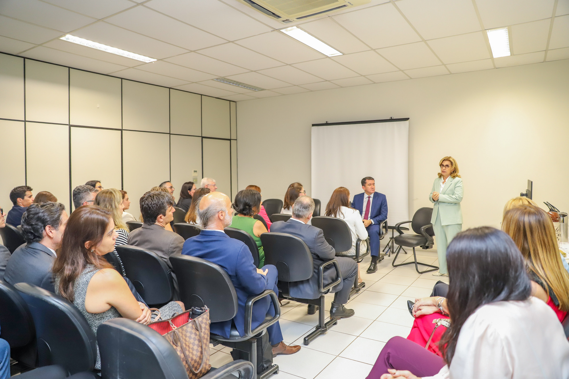 No momento, você está visualizando Presidente Ana Paula dá início, em Ribeirão Preto, ao projeto “Diálogos com a Primeira Instância”