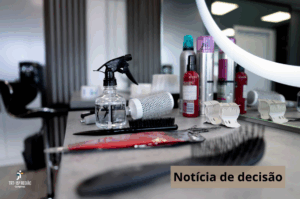 Leia mais sobre o artigo Negado vínculo trabalhista de auxiliar de cabeleireiro com salão de beleza