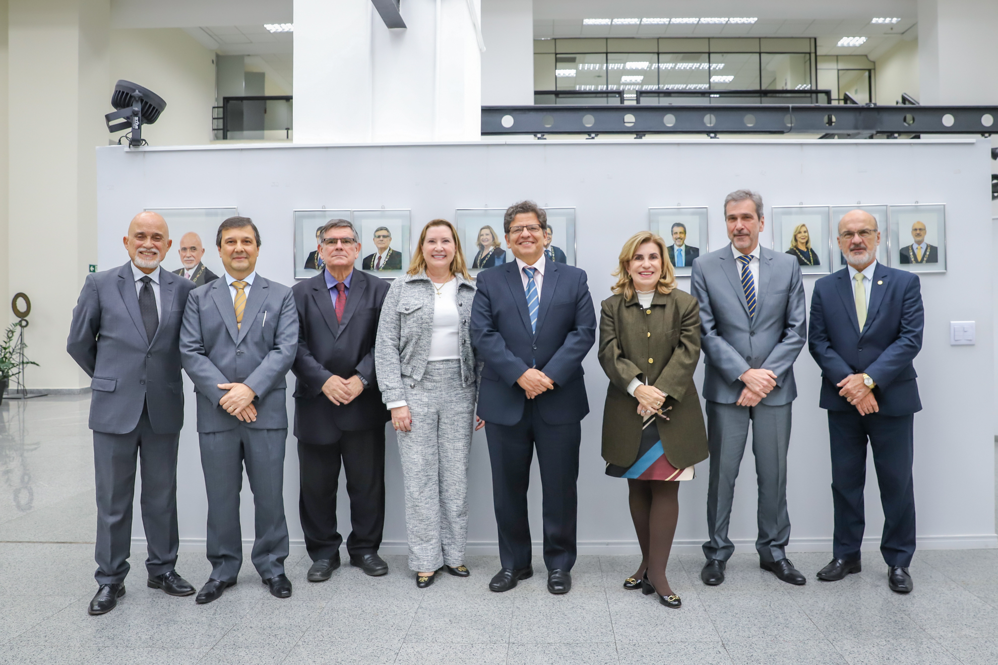 No momento, você está visualizando Membros da Administração 2022/2024 do TRT-15 são homenageados em galerias de retratos