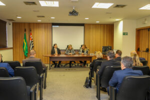 Leia mais sobre o artigo TRT-15, referência nacional em execução e pesquisa patrimonial, recebe grupo do CNJ que prepara normativo sobre o tema