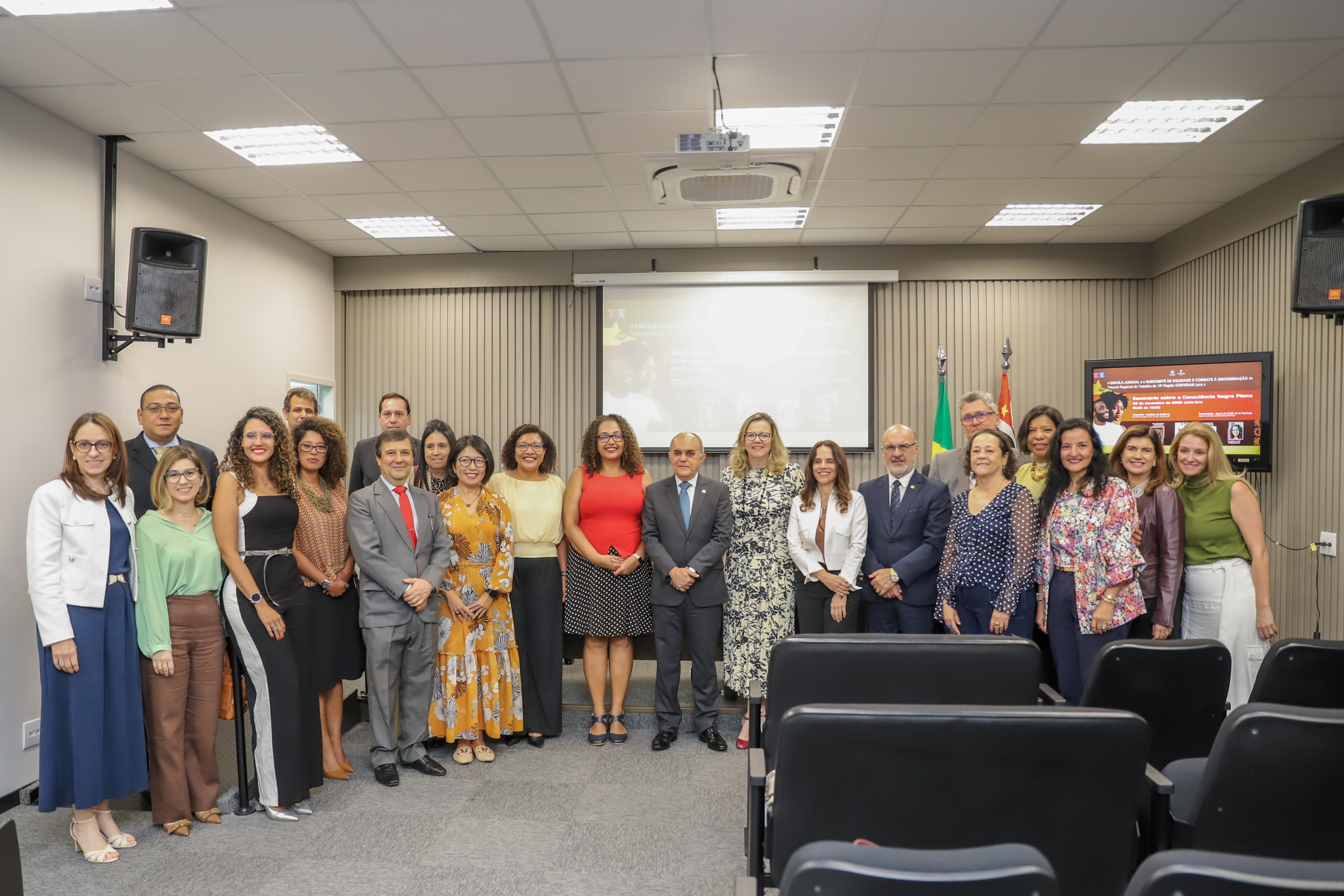 No momento, você está visualizando “Consciência Negra Plena” é debatida em seminário na Escola Judicial do TRT-15