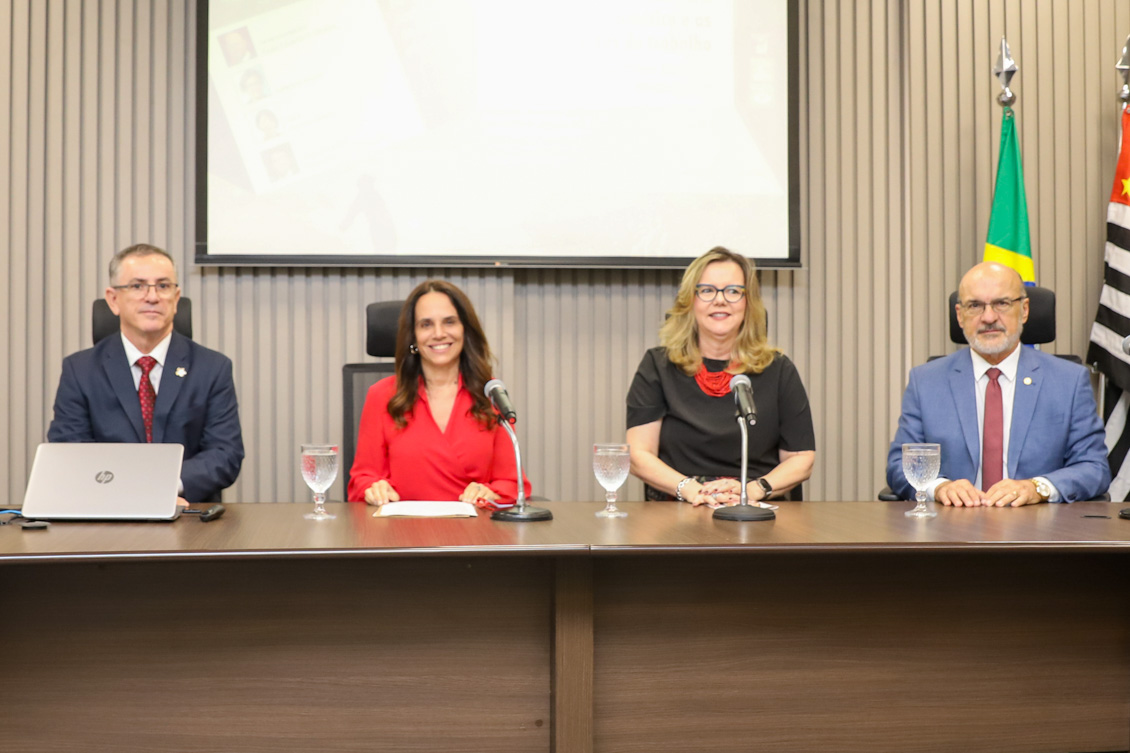 Leia mais sobre o artigo EJud-15 promove seminário sobre crise climática e mundo do trabalho