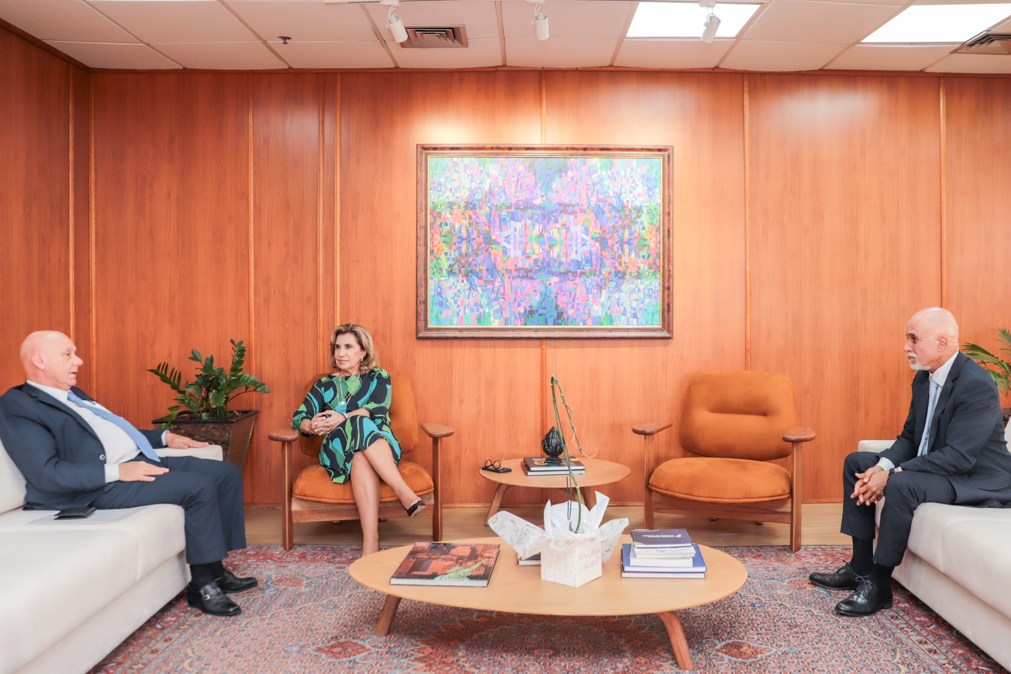 No momento, você está visualizando Presidente Ana Paula Lockmann recebe visita do presidente eleito do TRF-3