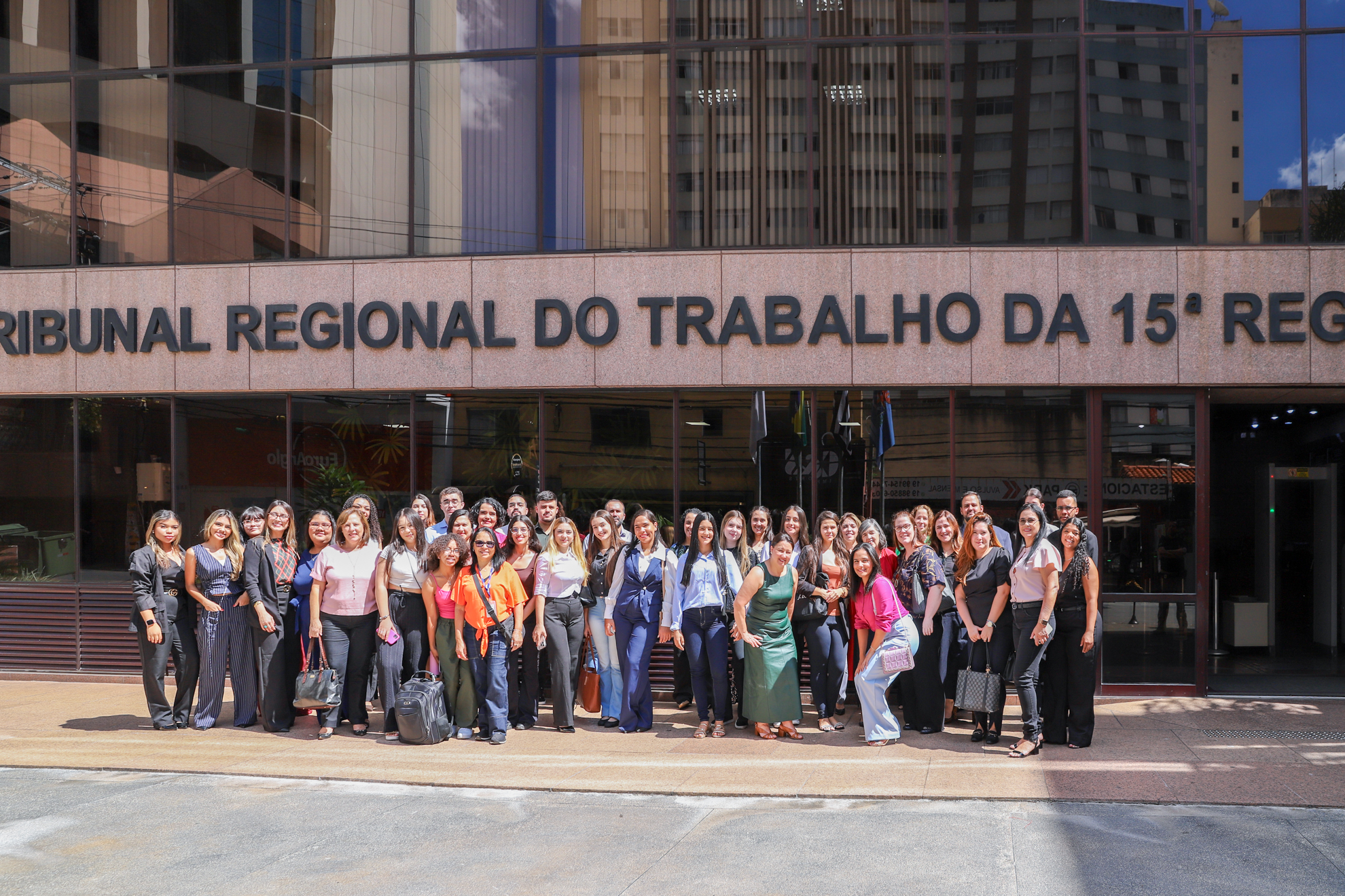 No momento, você está visualizando Estudantes da Unisal, Unip, Uniesi e Senac visitam o TRT-15