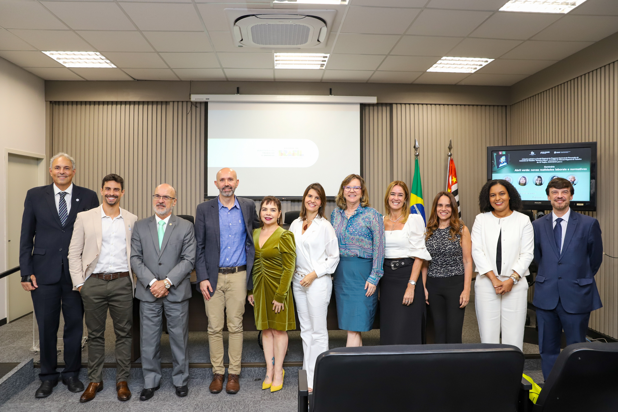 No momento, você está visualizando Abril Verde: seminário discute plataformas digitais e nova NR-1 no contexto da saúde e segurança do trabalho