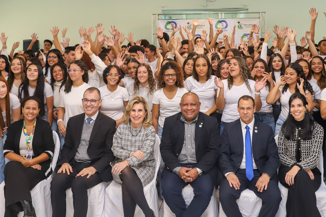 No momento, você está visualizando Presidente do TRT-15 é homenageada em formatura de jovens do Patrulheiros Campinas