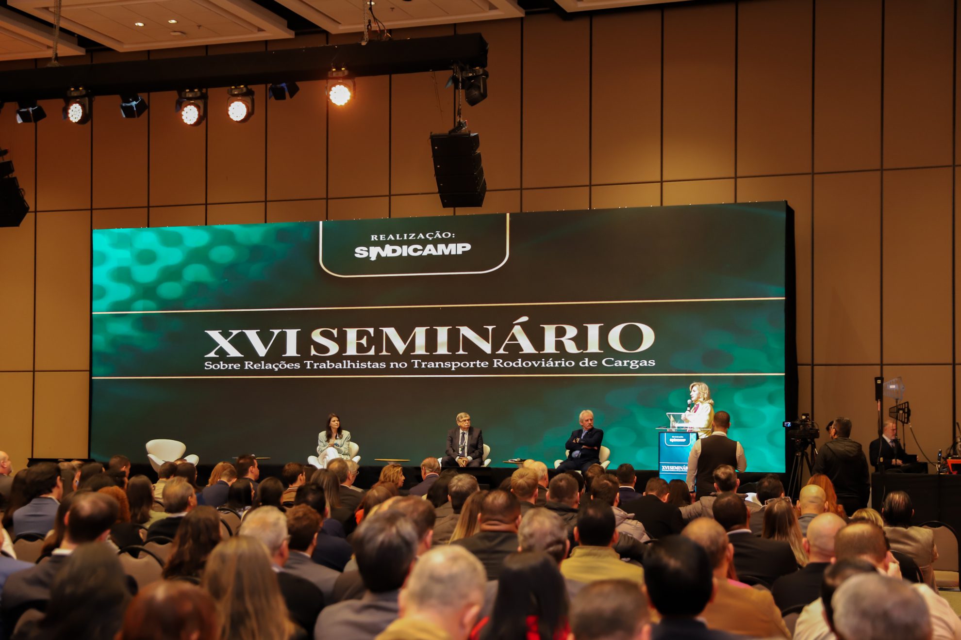 No momento, você está visualizando Presidente do TRT-15 participa do XVI Seminário do Sindicamp e conduz debate sobre precedentes trabalhistas