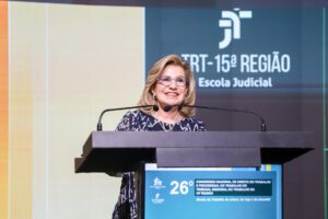 Leia mais sobre o artigo Renovação e compromisso com a Justiça do Trabalho marcam mensagem final do 26º Congresso